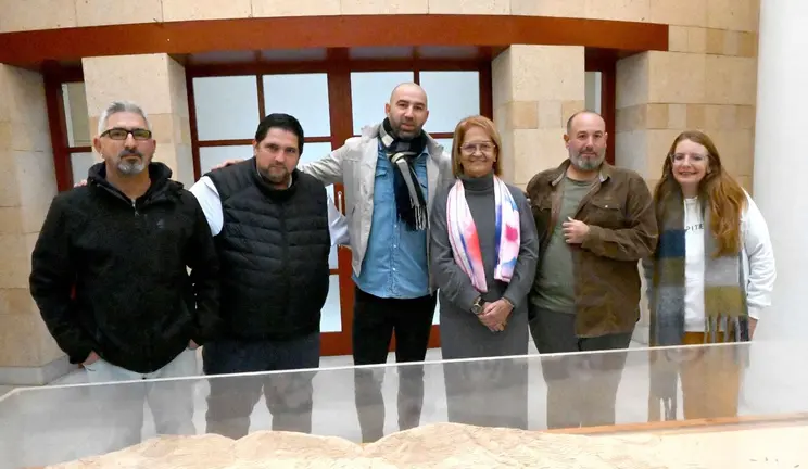Presentaci&oacute;n del pregonero y del Dios Momo