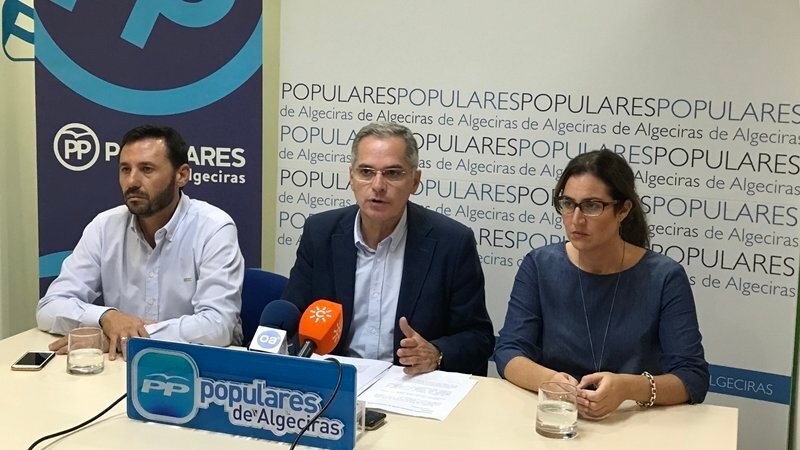 Javier Ros, Jacinto Muñoz y Paula Conesa en rueda de prensa