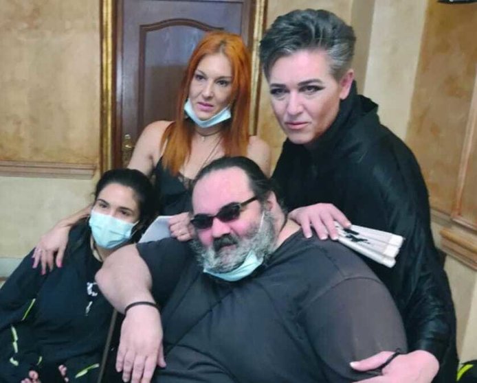 Becerra, con Garó, Prieto y su hija