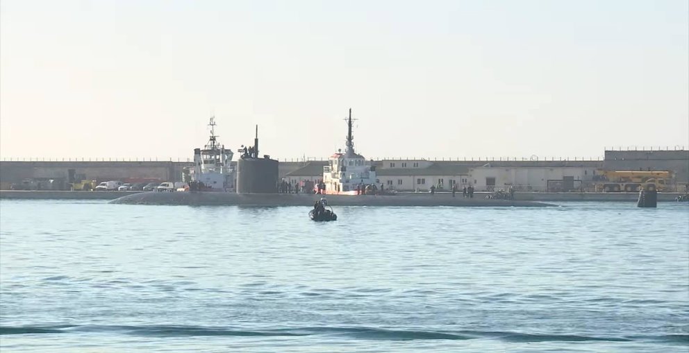 El USS Albany, en Gibraltar