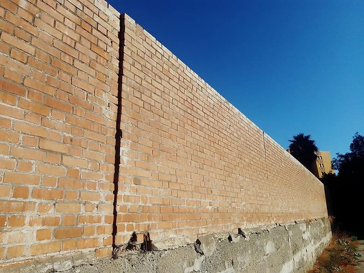 nuevo muro del colegio campo de gibraltar