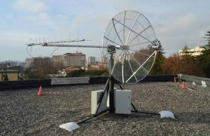 antena para satelites de la linea