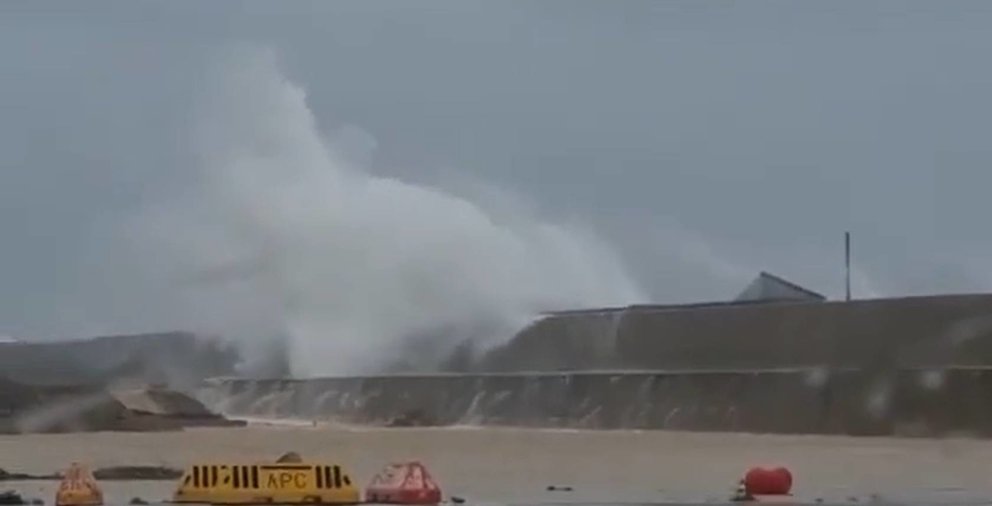 El temporal en el puerto de Ceuta