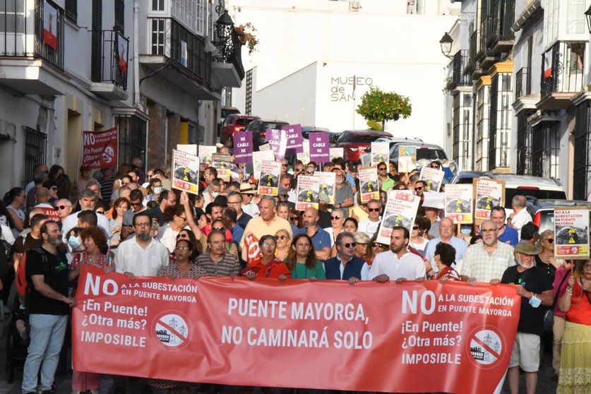 Manifestación contra la subestación en San Roque
