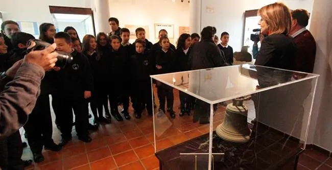 MUSEO PRESENTACION CAMPANA DEL ANTIGUO ASILO