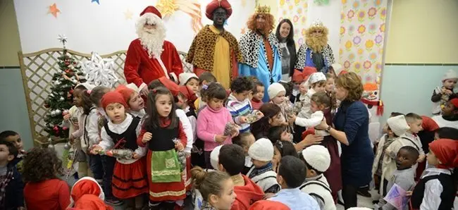 REYES MAGOS COLEGIO SALADILLO GLORIA FUERTES