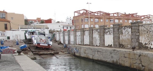 Rampa varadero puerto Tarifa