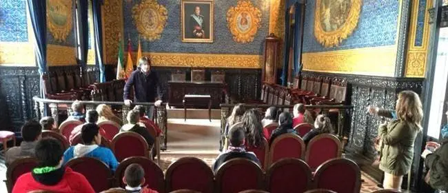 Visita Sal&oacute;n de Plenos