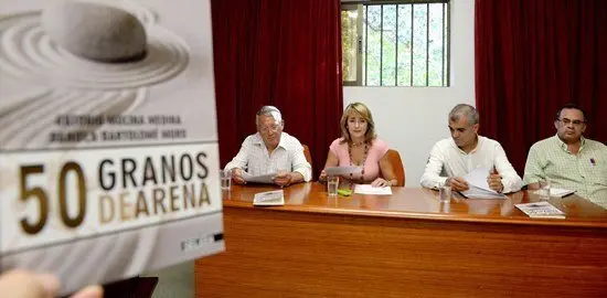 presentacion libro 50 gramos de arena