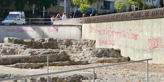 pintadas murallas parque arqueolojicoJPG