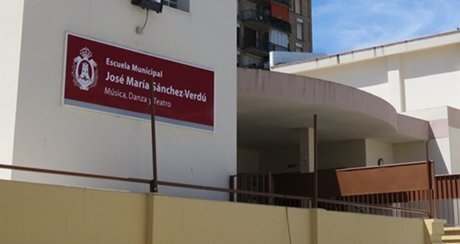 fachada escuela sanchez verdu