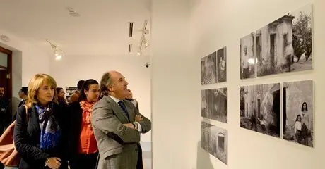 inauguracion exposicion proyectos de fin de curso escuela de arte