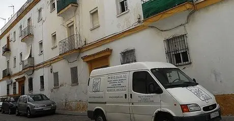 13878-4986063-127656265