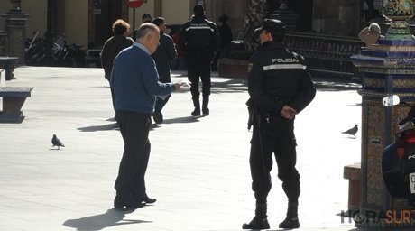 Policia Nacional en Plaza Alta