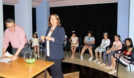 1-REINA INFANTIL