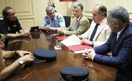 ALCALDIA FIRMA DE CONVENIO UNIVERSIDAD Y POLICIA LOCAL