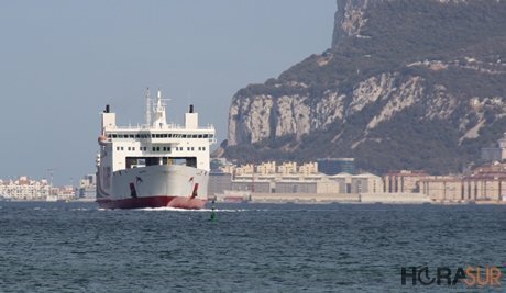 Un ferry de la conexión marítima Ceuta-Algeciras