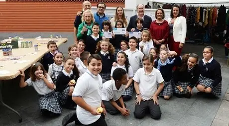 PLAZA DE ABASTOS COLEGIO GANADOR CERTAMEN TOSANTOS DELEG MERCADOS
