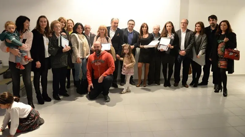 exposicion latas