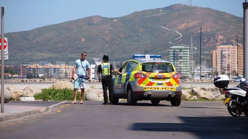 1399119169-gibraltar-police-clamp-down-on-tobacco-smuggling_4633975