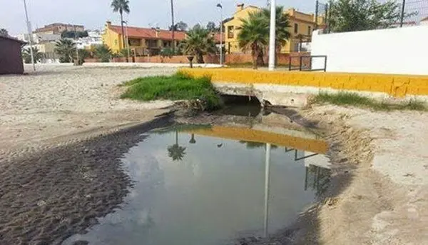 Vertido de fecales en Rinconcillo