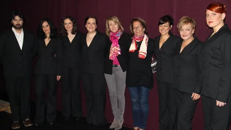 5 mujeres