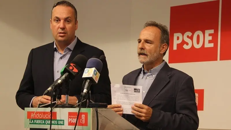 De-la-Encina-con-iniciativa-en-mano
