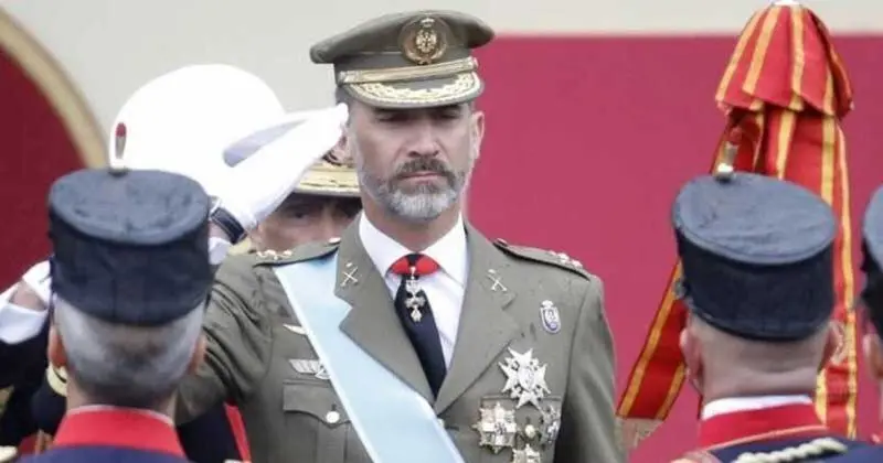 rey-desfile