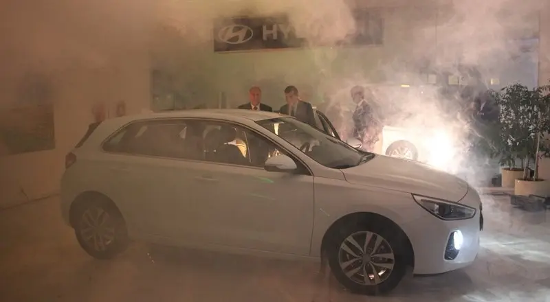 Hyundai i301