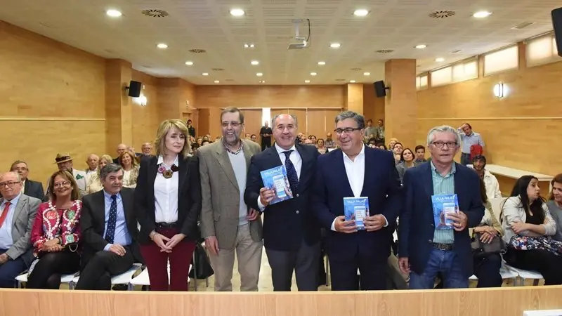 PRESENTACION DEL LIBRO DE JUAN ANTONIO PALACIOS Y CARLOS VILANUEVA VILLA PALAS