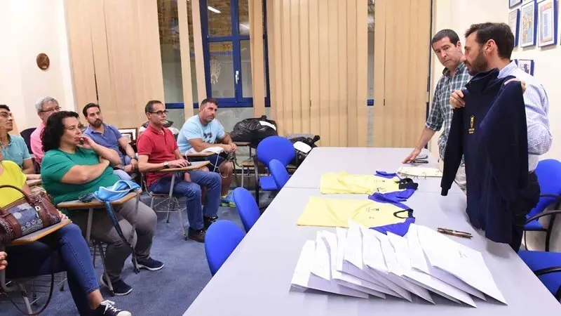 PABELLON CUBIERTO ENTREGA DE MATERIALES JUEGOS DEL ESTRECHO(1)