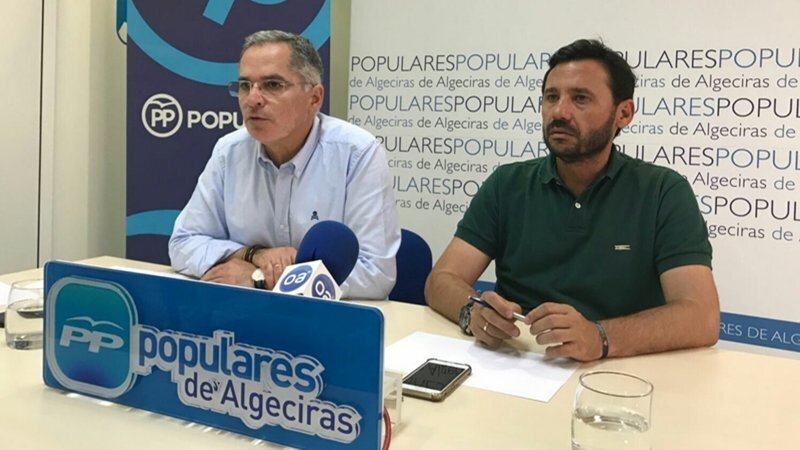 Muñoz y Ros en rueda de prensa