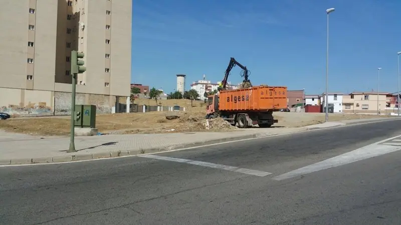 LIMPIEZA PARCELA CALLE JOS&Eacute; DE ESPRONCEDA