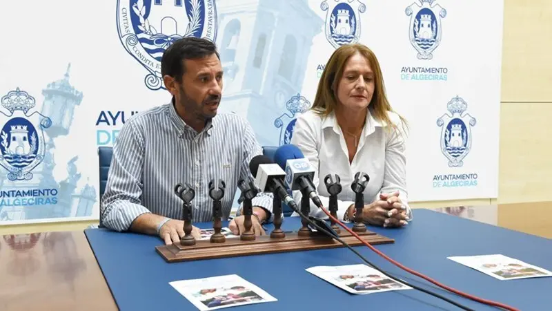 RUEDA DE PRENSA PRESENTACION PROGRAMA PADRES EN LA GRADA
