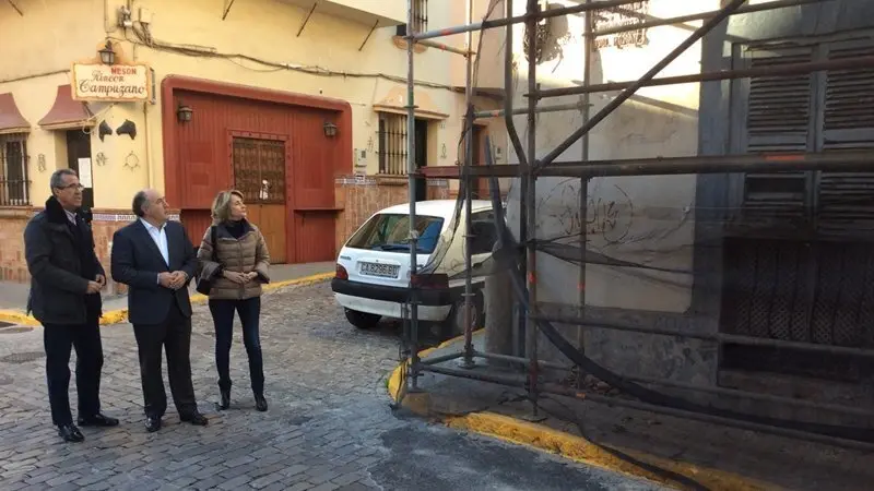 Foto de archivo de Landaluce visitando la casa de Ram&oacute;n Puyol