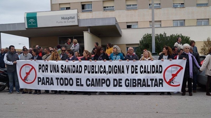 Protesta frente al hospital Punta Europa