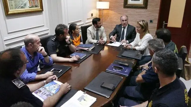 Imagen del acto de firma