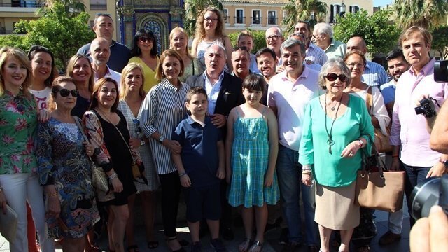 Cospedal junto a miembros del PP en Algeciras