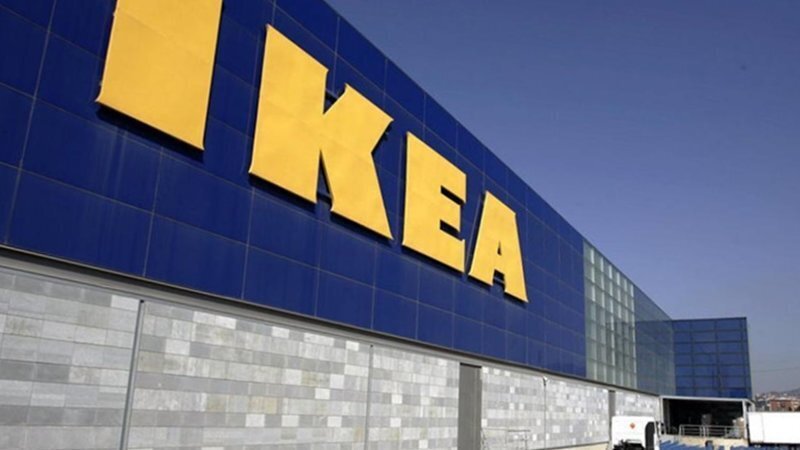 Una fachada de un centro de Ikea