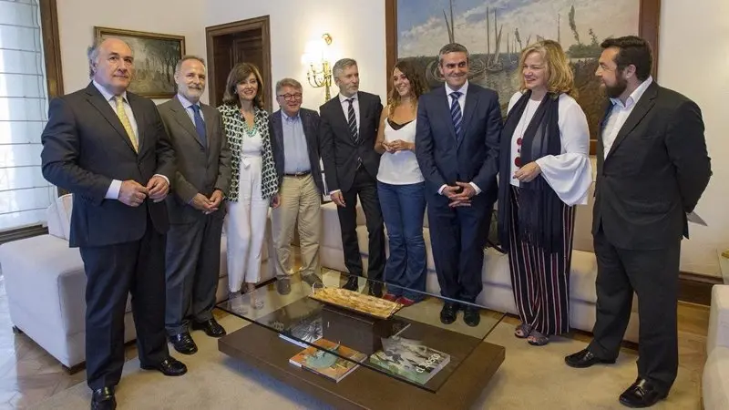 Diputados y Senadores por C&aacute;diz, junto al ministro Grande - Marlaska