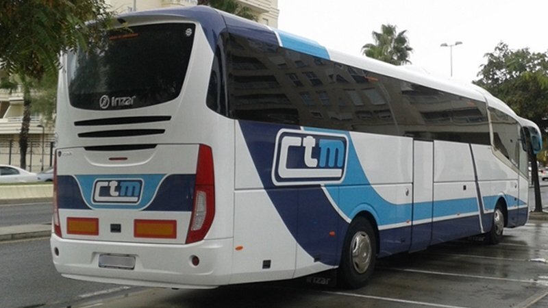 Un autobus del servicio discrecional de CTM Grupo Ruiz