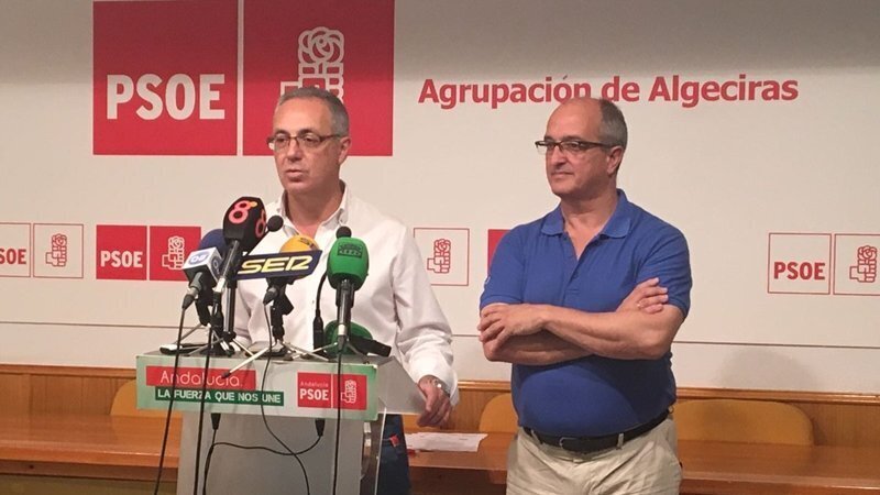Juan Lozano y Fernando Silva en una rueda de prensa en la sede socialista