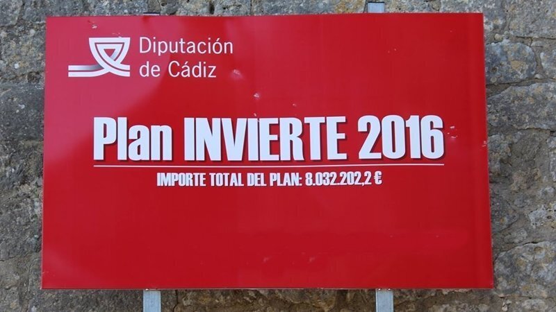 Cartel del Plan Invierte de la Diputación de Cádiz