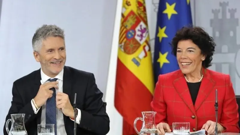 Marlaska y Celaa en la rueda de prensa posterior al Consejo de Ministros