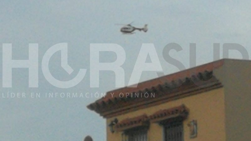 El helicóptero de la Guardia Civil sobrevolando por El Cobre