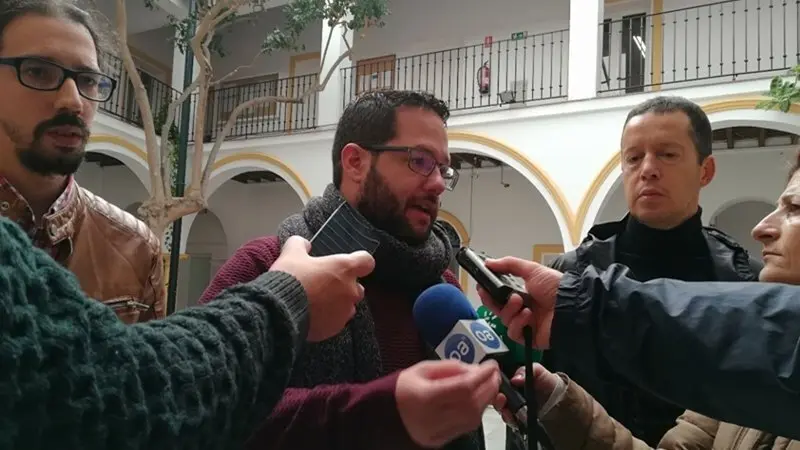 Garc&iacute;a y Gallardo en rueda de prensa