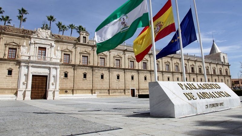 Fachada del parlamento andaluz