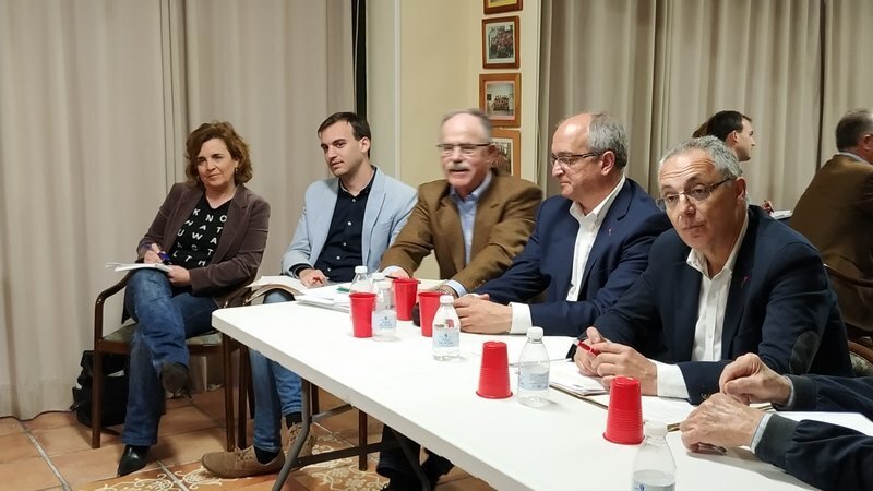Miembros del PSOE durante su intervención
