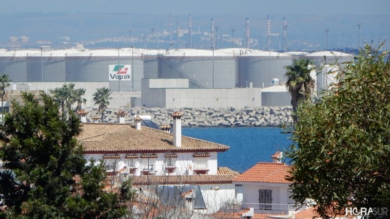 Tanques de Vopak Algeciras a escasos metros de las viviendas