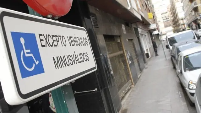 Multas por aparcamiento en zona de minusvalidos